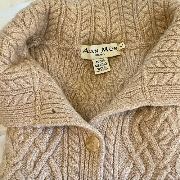 Aran Mor 100% Wool Irish Cable Knit Cardigan Sweater Oatmeal Size L - Picture 6 of 8